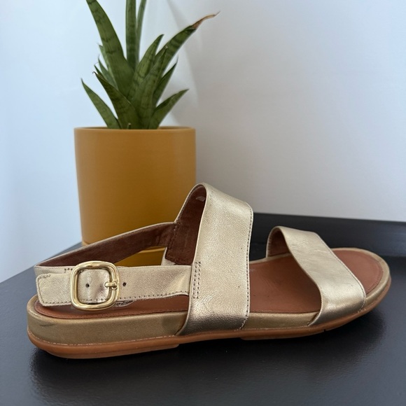Fitflop metallic gold leather Gracie flat sandals - size 7 - Picture 7 of 10